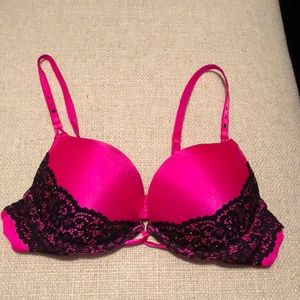 Victoria’s Secret miraculous plunge set